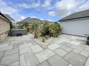 Winterbourne Gardens- click for photo gallery